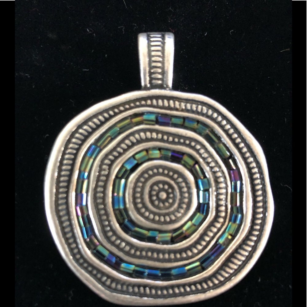 Premier Designs reversible pendant